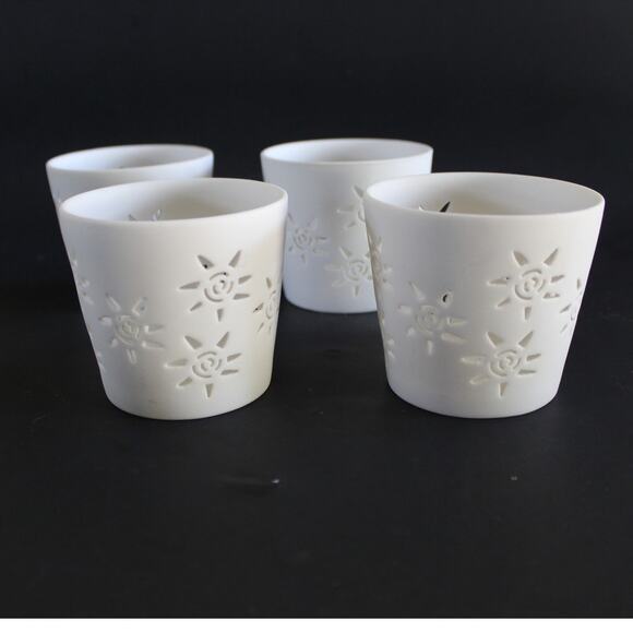 Set of 4 White Ceramic Tealight Holders with Sunflower Cutout Design - Picture 1 of 10